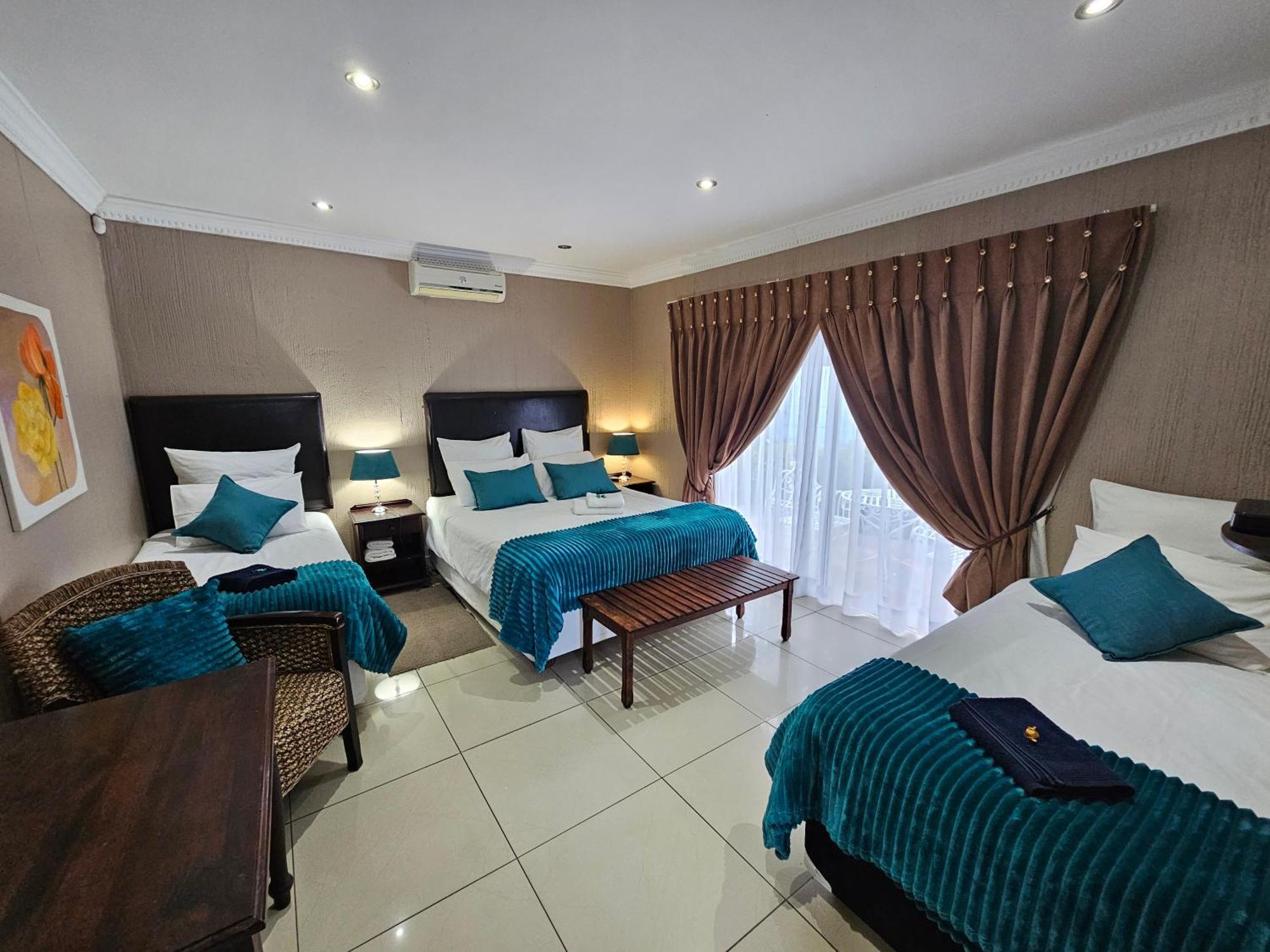 Bettie'S Luxury Lodge Kroonstad Ngoại thất bức ảnh
