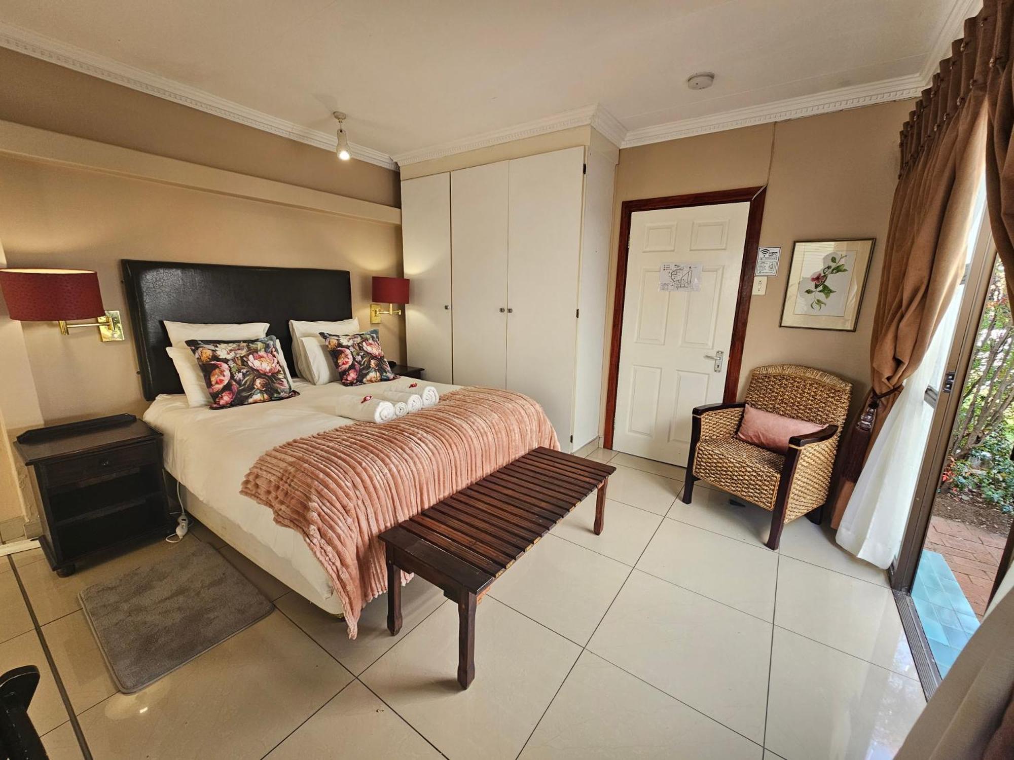 Bettie'S Luxury Lodge Kroonstad Ngoại thất bức ảnh