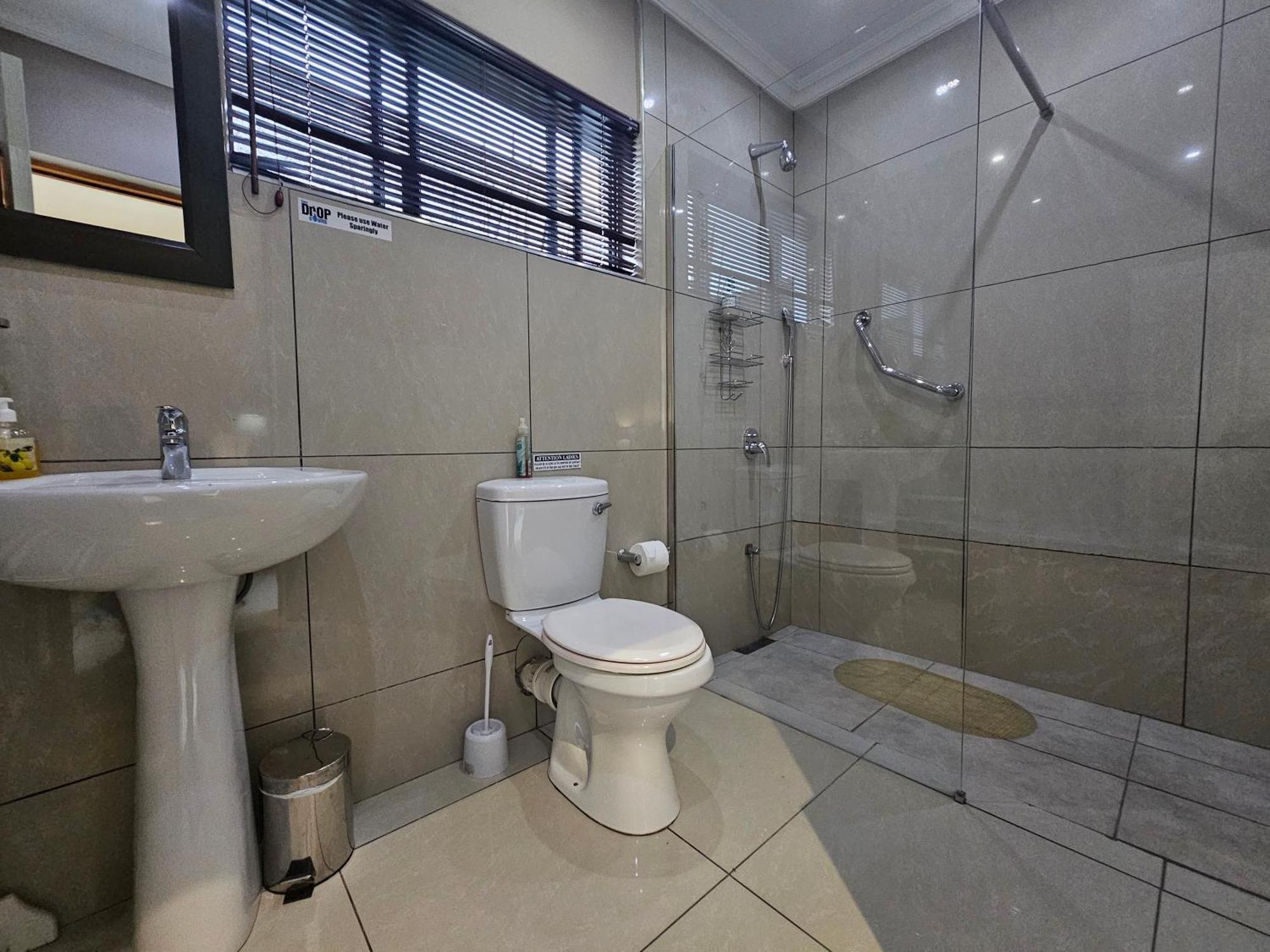 Bettie'S Luxury Lodge Kroonstad Ngoại thất bức ảnh