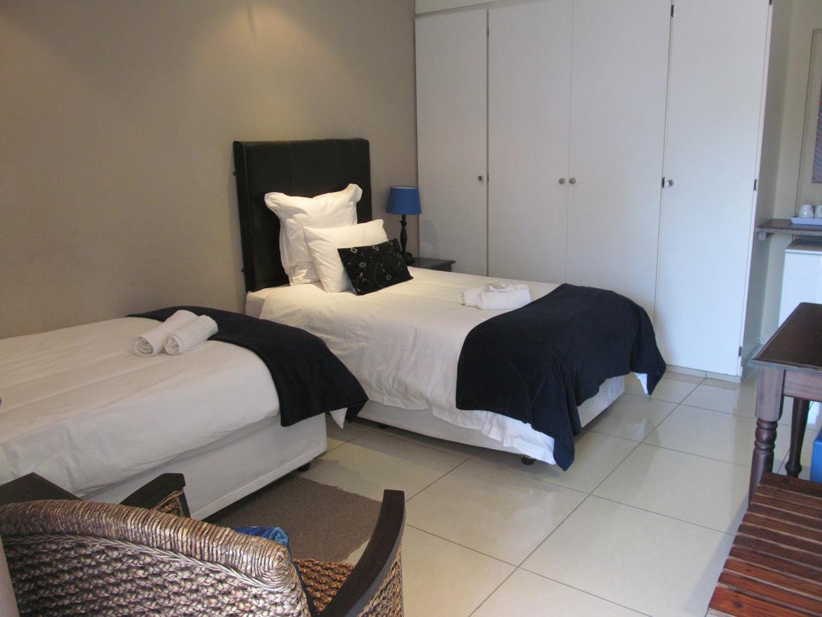 Bettie'S Luxury Lodge Kroonstad Phòng bức ảnh